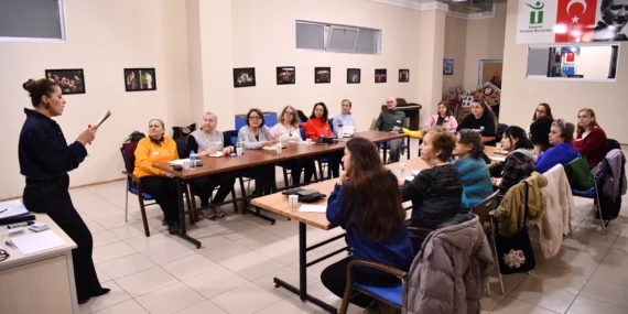 eskisehir-tepebasi-belediyesi-belde-evleri-kadin-kurslari-cini-ve-rolyef-egitimi-2026