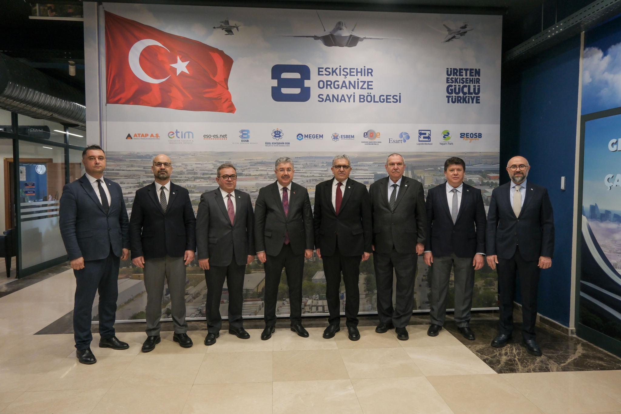 Vali erdinç yılmaz eskişehir organize sanayi bölgesi’ni ziyaret etti 11 eskisehir-valisi-erdinc-yilmaz-eskisehir-osb-ziyareti-nadir-kupeli