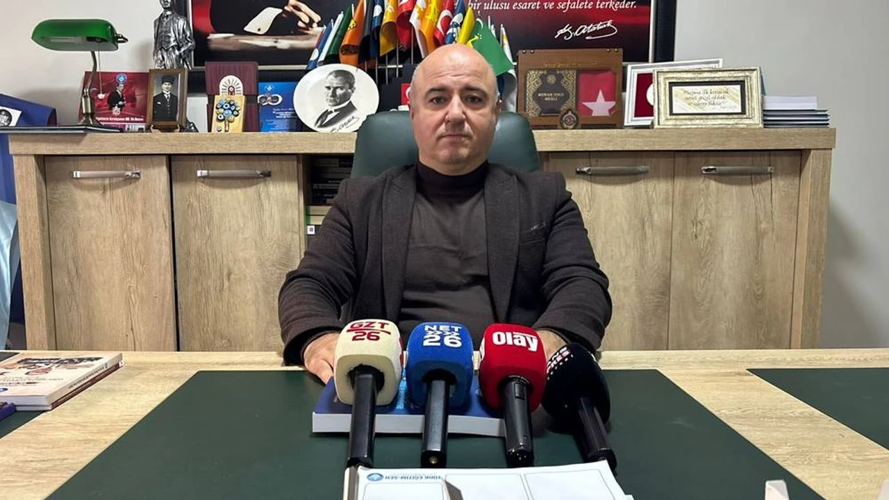 "Bugün okullarımızda öğretmenlerimizin ve eğitim çalışanlarımızın can güvenliği ciddi bir tehdit altındadır" 5 kamuran-arikan-egitimdeki-sorunlar-cozulmuyor-aksine-buyuyor