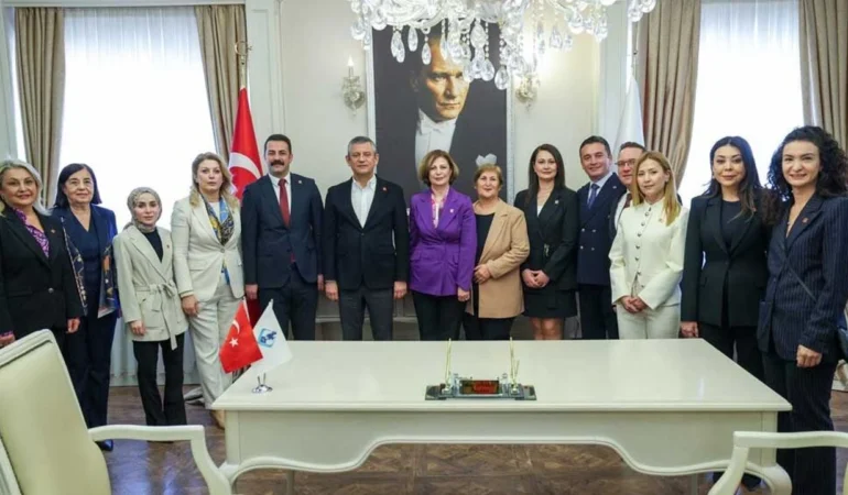 Özgür özel: "sivrihisar çok kıymetli bir yer" 22 özgür özel