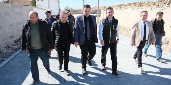 sivrihisar-belediye-baskani-habil-dokmeci-ve-yardimcisi-mehmet-tas-saha-incelemesi