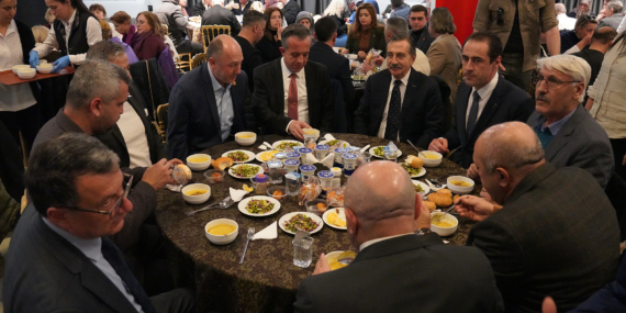 tepebasi-belediye-baskani-ahmet-atac-bilecikliler-dernegi-iftar-programi-konusma